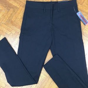 NWT Black Skinny Ankle Pants. Size 1/2.